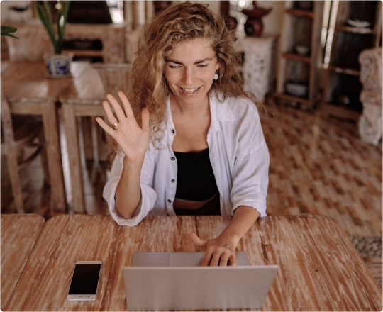 Enhance communication with employee reviews and 1:1s